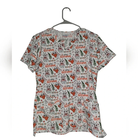 Womens Scrubaid, size medium Christmas sloth scrub shirt, great condition!!! - Picture 1 of 3